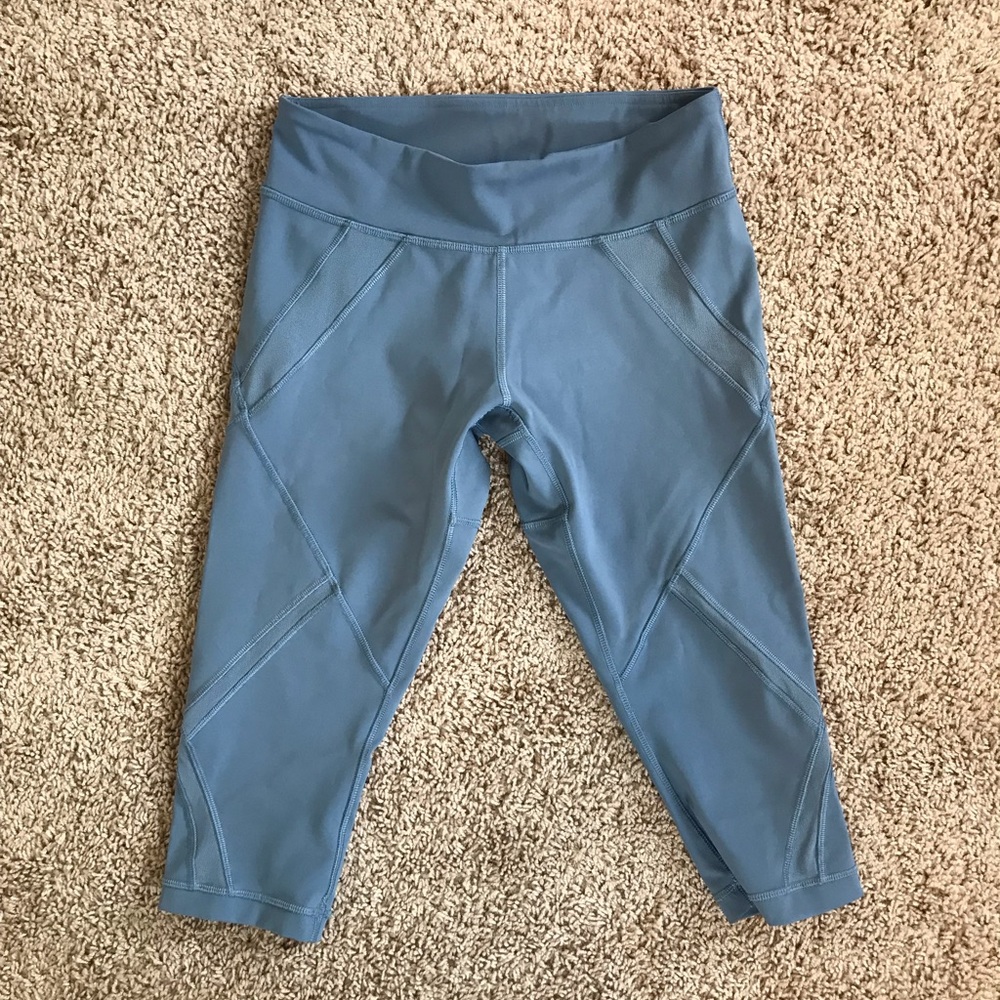 Lululemon Capri pants